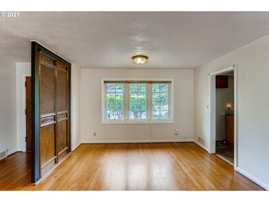 12215 SW Douglas St, Portland, OR 97225 - photo 7