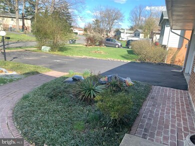 8513 Tysons Ct, Vienna, VA 22182 - photo 4