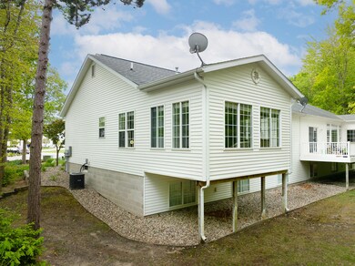 4. Rear - Left Corner