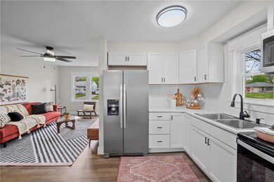 2647 Lyon St, Des Moines, IA 50317 - photo 6