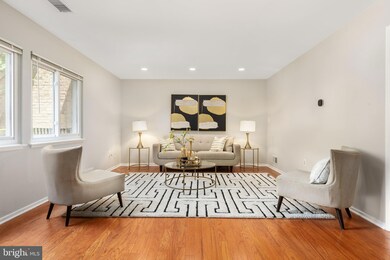 1474 Greenmont Ct, Reston, VA 20190 - photo 5