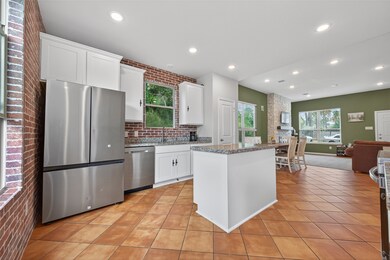 804 Pearl River Dr, Montgomery, TX 77316 - photo 7