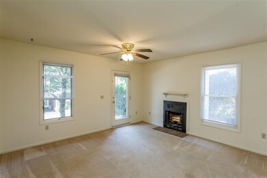 1305 Wertland St unit B1, Charlottesville, VA 22903 - photo 3