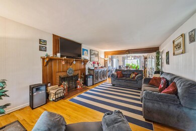 04_712EElmSt_2019_HiRes