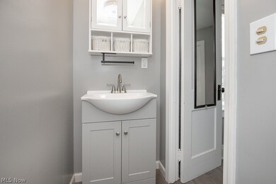 5166 Theodore St, Maple Heights, OH 44137 - photo 7