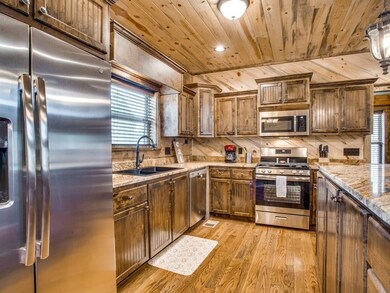 145 Wildcat Trail, Broken Bow, OK 74728 - photo 2