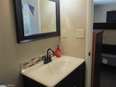 13609 Second Ave, Victorville, CA 92395 - photo 6