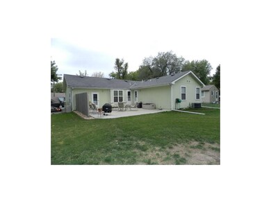 Garage, Kit & Laundry open to Private Patio