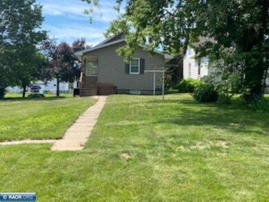 12 3rd St NW, Chisholm, MN 55719 - photo 2