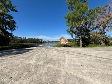 21 N Berne Landing Rd, New Bern, NC 28560 - photo 6