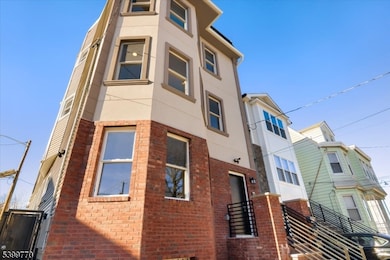 579 S 12th St unit 1, Newark, NJ 07103 - photo 2