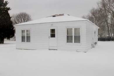 2118 W Osterhout Ave, Portage, MI 49024 - photo 2