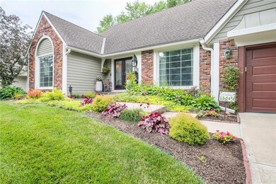 8404 Rosehill Rd, Lenexa, KS 66215 - photo 2