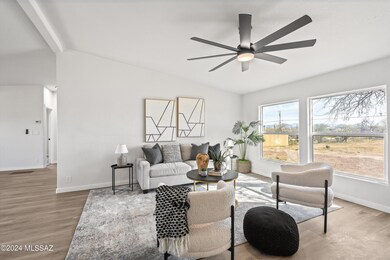 07-Living Area