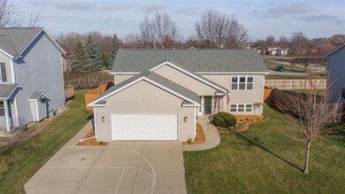 2815 Ryan Dr, Cedar Falls, IA 50613 - photo 3