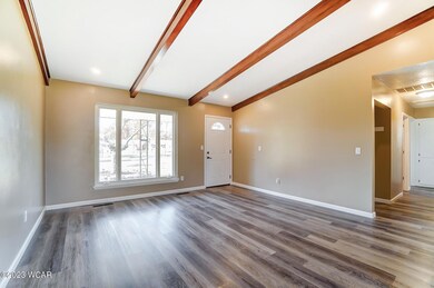 2126 N Metcalf (5)