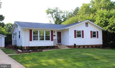 407 Yeonas Dr SW, Vienna, VA 22180 - photo 2