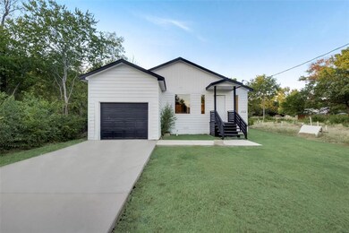 1702 W 12th Ave, Corsicana, TX 75110 - photo 2