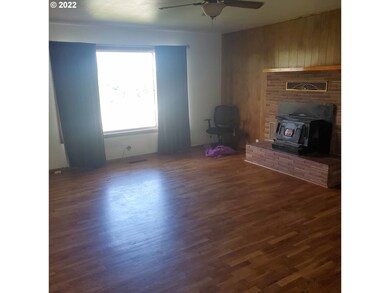 320 Barratt Blvd, Heppner, OR 97836 - photo 3