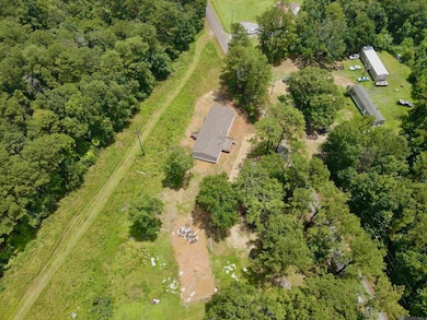 27115 Reid Rd, Loranger, LA 70446 - photo 5