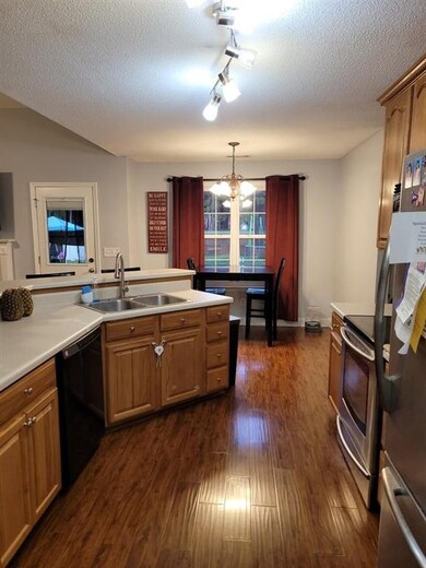 202 Drayton Ct, Warner Robins, GA 31088 - photo 4