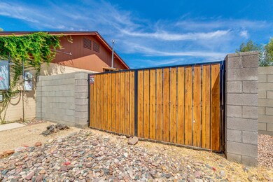 RV Gate