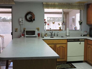 122 W Hunter St, Mesa, AZ 85201 - photo 5