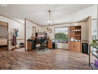 8434 SE Heritage Ct unit 19, Clackamas, OR 97015 - photo 7