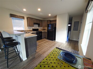 1303 30th St unit 21, Seaview, WA 98644 - photo 3