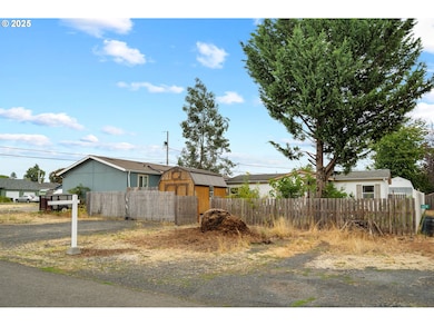 614 S 10th St, St. Helens, OR 97051 - photo 7
