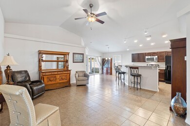 8482 Island Dr (5)