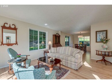 Living Room/Dining Room
