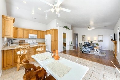 23-51 Canterwood Dr-23
