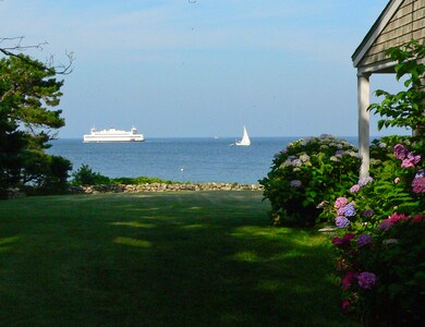 849 Main St, Vineyard Haven, MA 02568 - photo 3