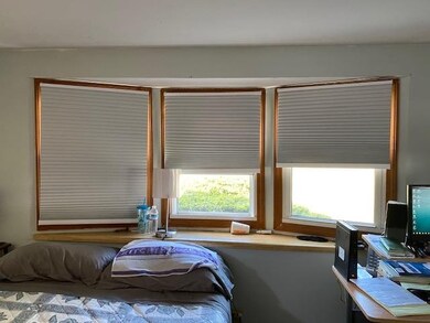 14 Stage Coach Cir, Londonderry, NH 03053 - photo 5