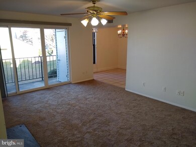 118 Duvall Ln unit 115-203, Gaithersburg, MD 20877 - photo 3