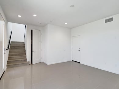 718 Obsidian Loop E unit 73, Palm Springs, CA 92264 - photo 5