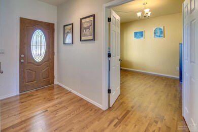 3390 SW Newberry Ave, Redmond, OR 97756 - photo 4