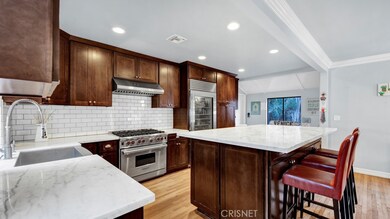 unlisted-address, Woodland Hills, CA 91364 - photo 7