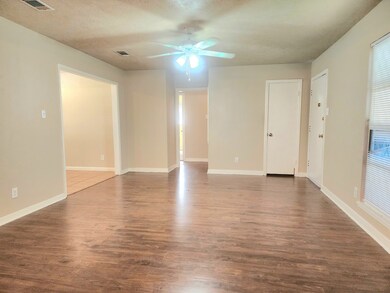 7721 Bigwood St, Houston, TX 77016 - photo 2