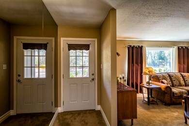 1676 Canyon Road-Web-02