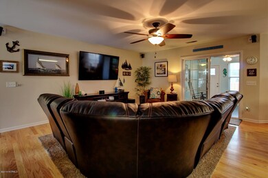 4277 Cherry Laurel Ln SE-large-004-21-Li