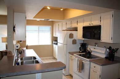 7952 E Colette Cir unit 164, Tucson, AZ 85710 - photo 6