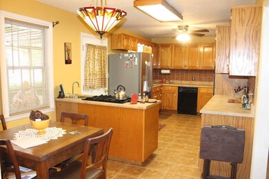 Breakfast Room/Kitchen