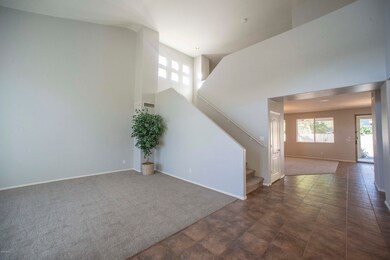 Living Room Vaulted Ceeling