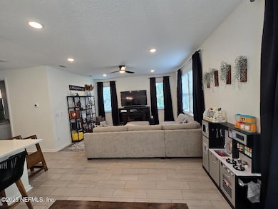 7233 Mahogany Run Dr, Jacksonville, FL 32244 - photo 7