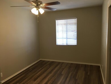 8302 N 8th St, Phoenix, AZ 85020 - photo 7