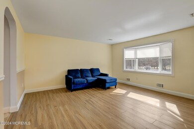 5 - Family Room