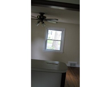 238 Shawmut St, Springfield, MA 01108 - photo 6