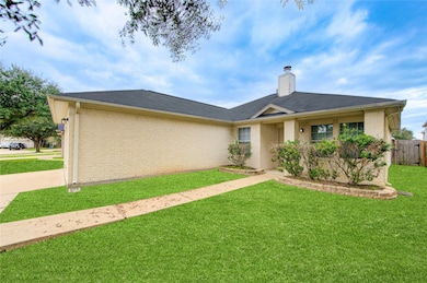 15826 Sarasam Creek Ct, Cypress, TX 77429 - photo 2